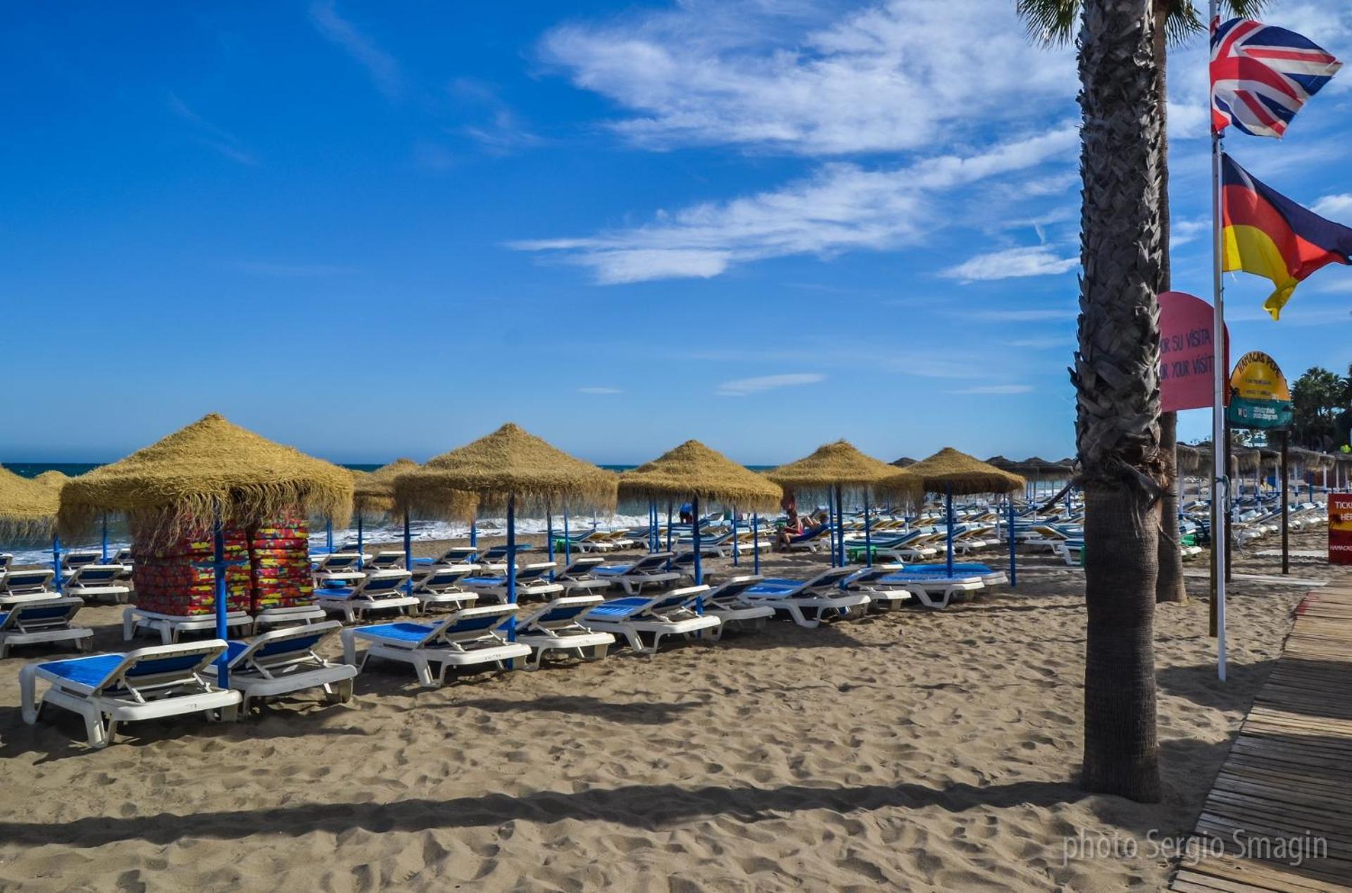 Los Patos I Apartamentos - Segunda Linea De Playa - Parking Gratis - Piscina Benalmadena Ngoại thất bức ảnh