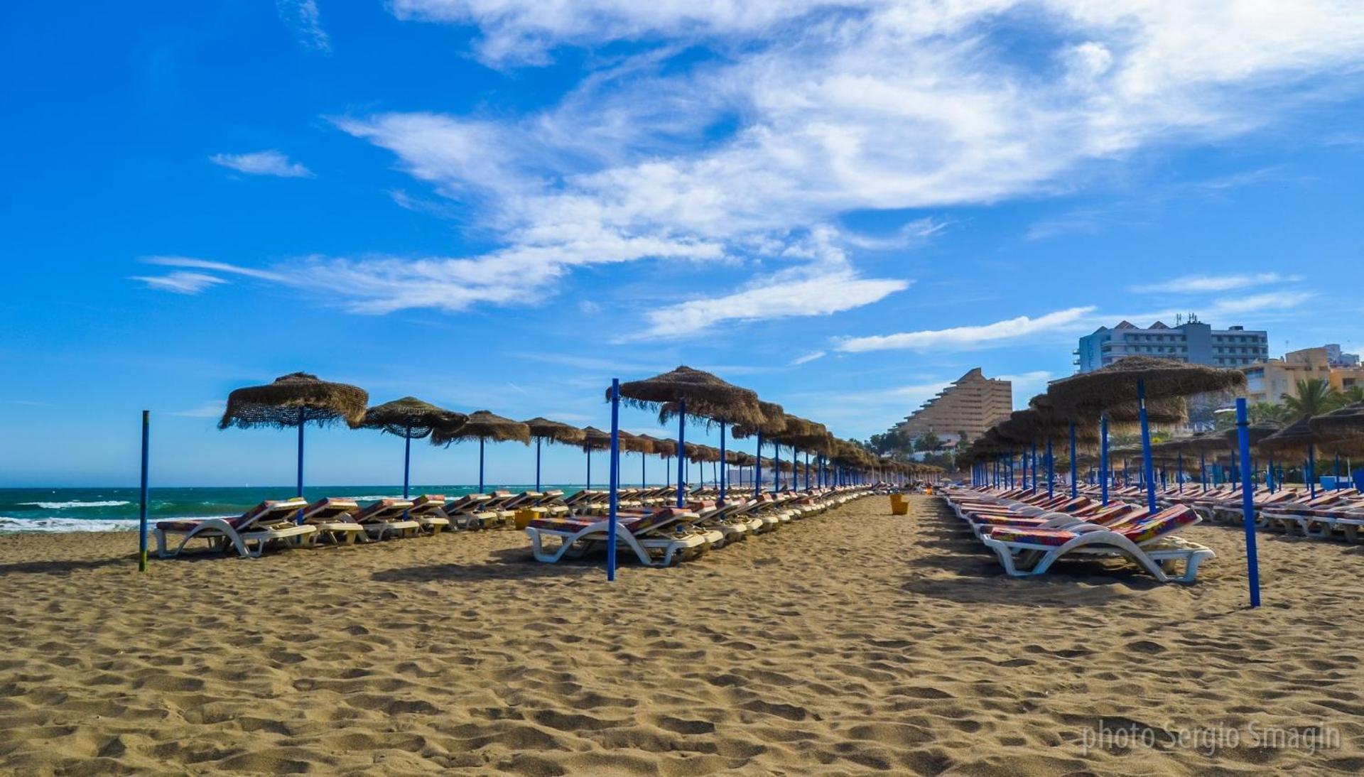 Los Patos I Apartamentos - Segunda Linea De Playa - Parking Gratis - Piscina Benalmadena Ngoại thất bức ảnh